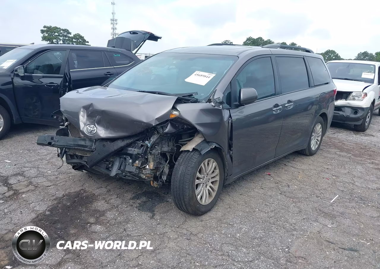 2016 Toyota Sienna Xle 8 Passenger VIN:5TDYK3DCXGS725972 - 2