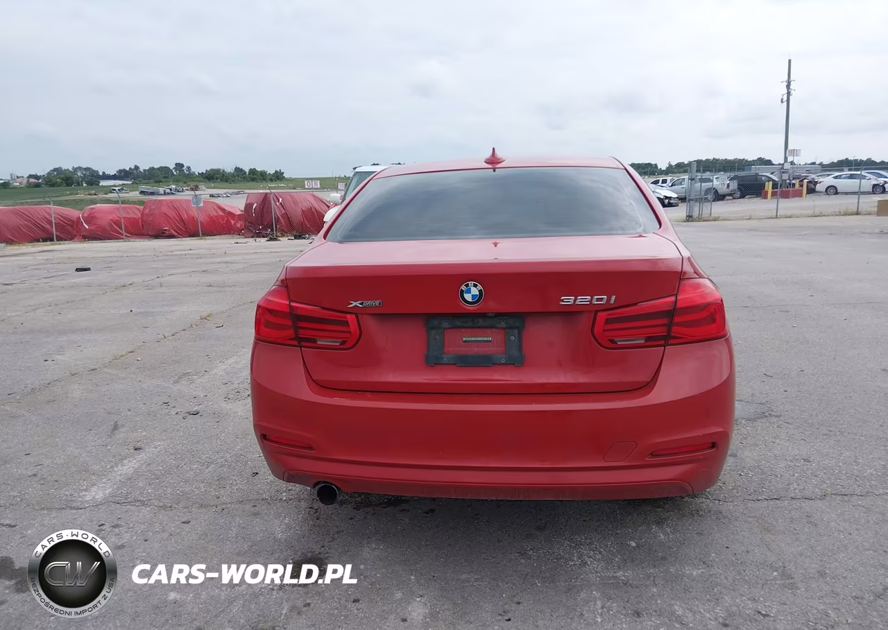 2018 BMW 320I xDrive VIN:WBA8E5G53JNV01971 - 17