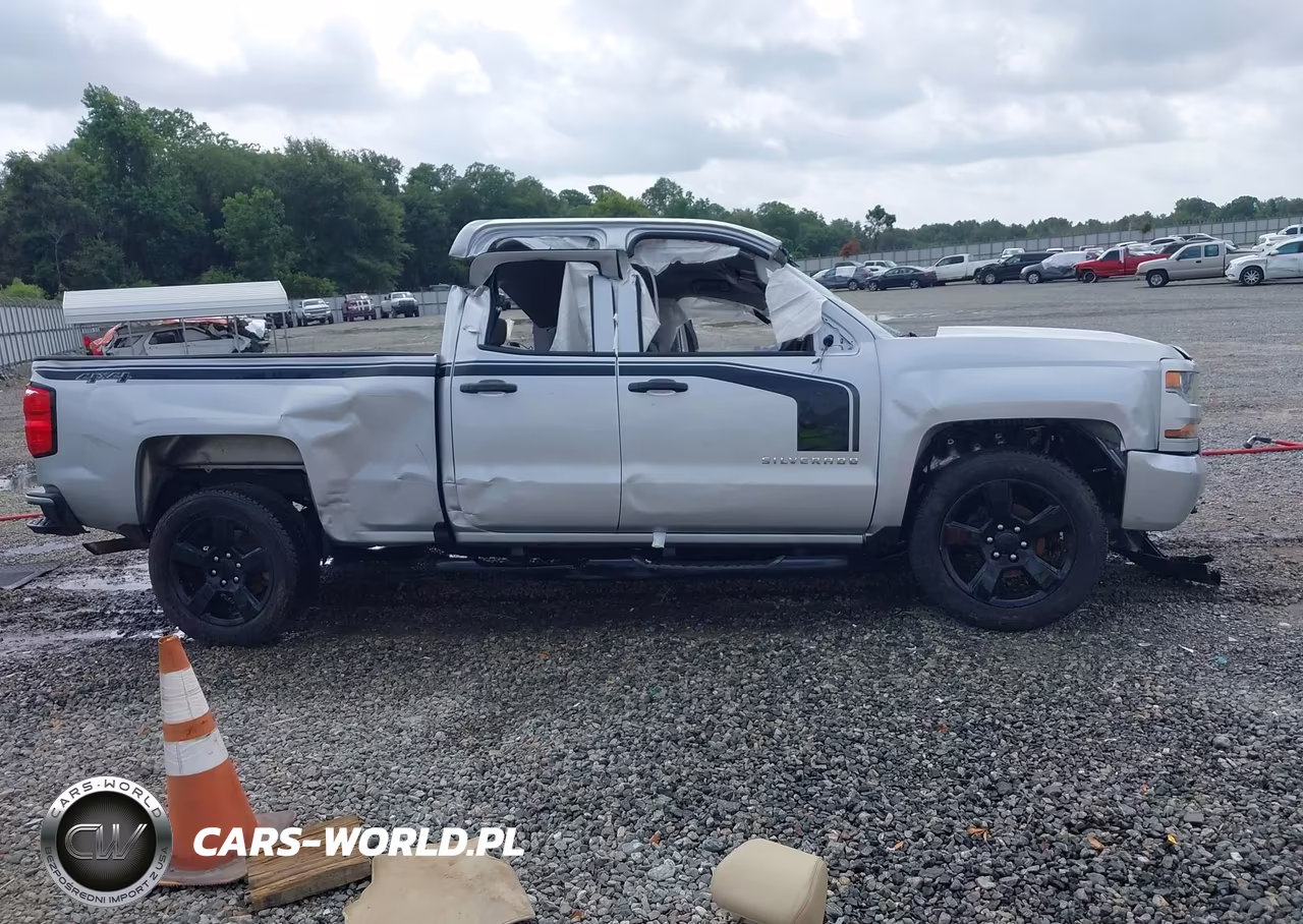 2016 Chevrolet Silverado 1500 Custom VIN:1GCVKPEC7GZ336293 - 14