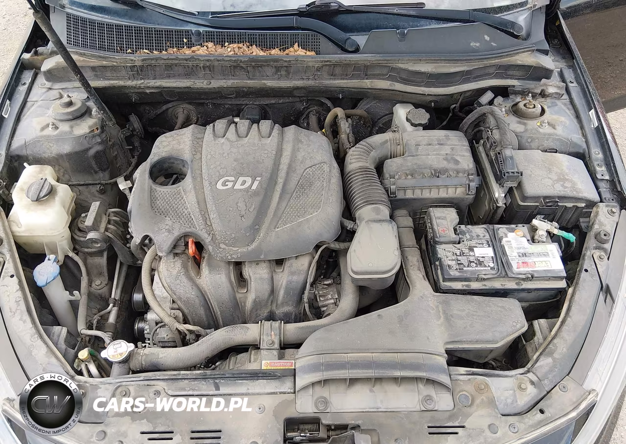 2015 Kia Optima Lx VIN:5XXGM4A78FG360100 - 10