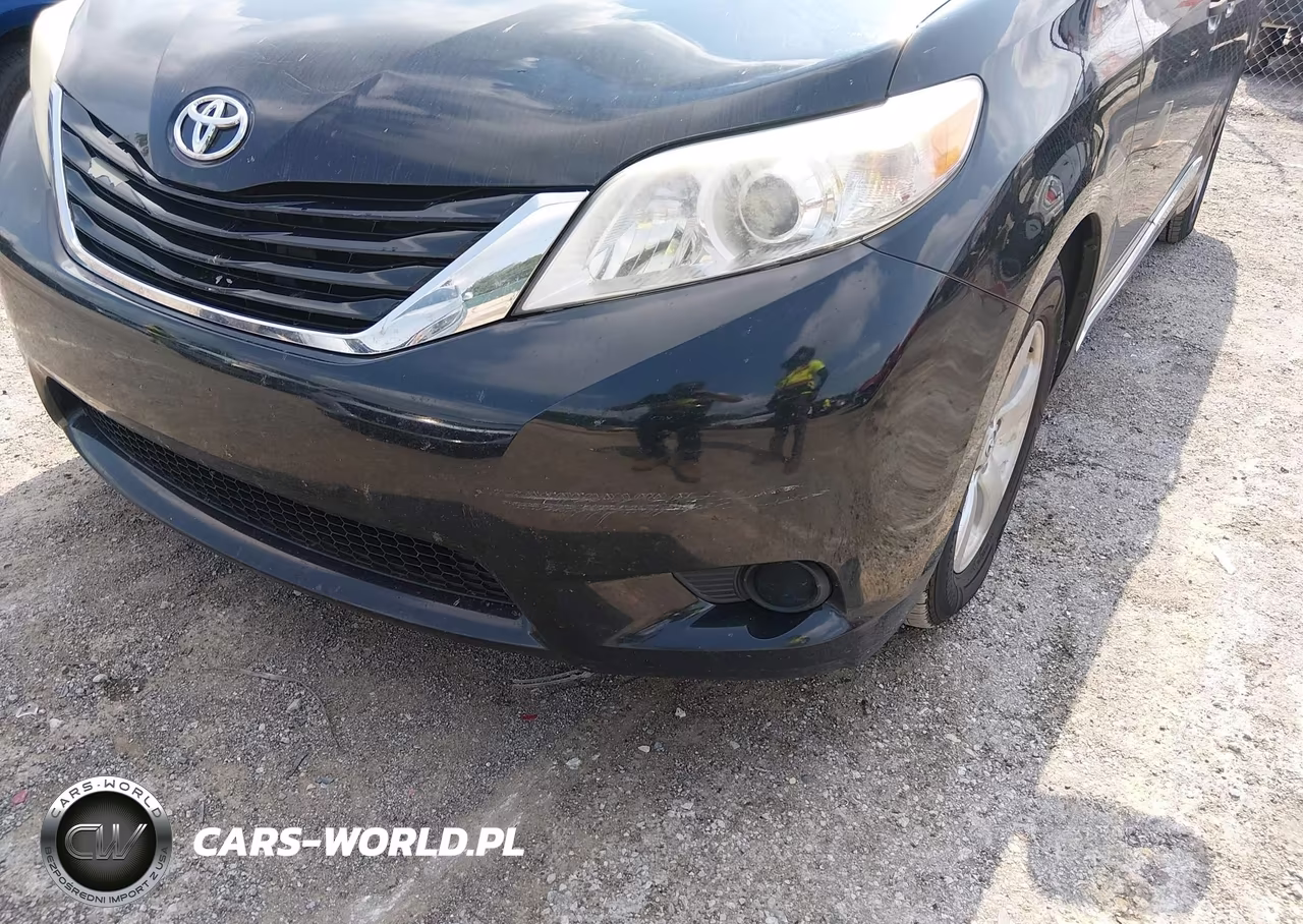2015 Toyota Sienna Le 8 Passenger VIN:5TDKK3DC2FS661432 - 21