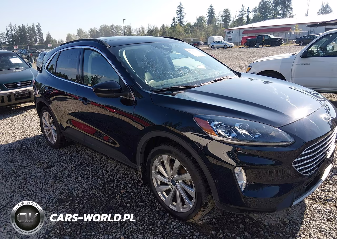 2021 Ford Escape Titanium Hybrid – zdjęcie 1 z 19