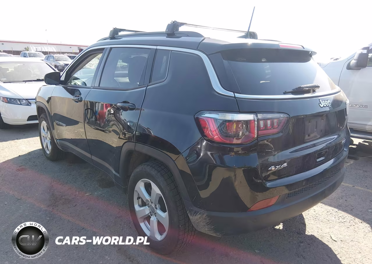 2020 Jeep Compass Latitude 4X4 VIN:3C4NJDBB3LT115952 - 3