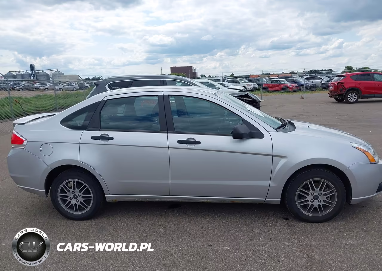 2011 Ford Focus Se VIN:1FAHP3FNXBW180726 - 13