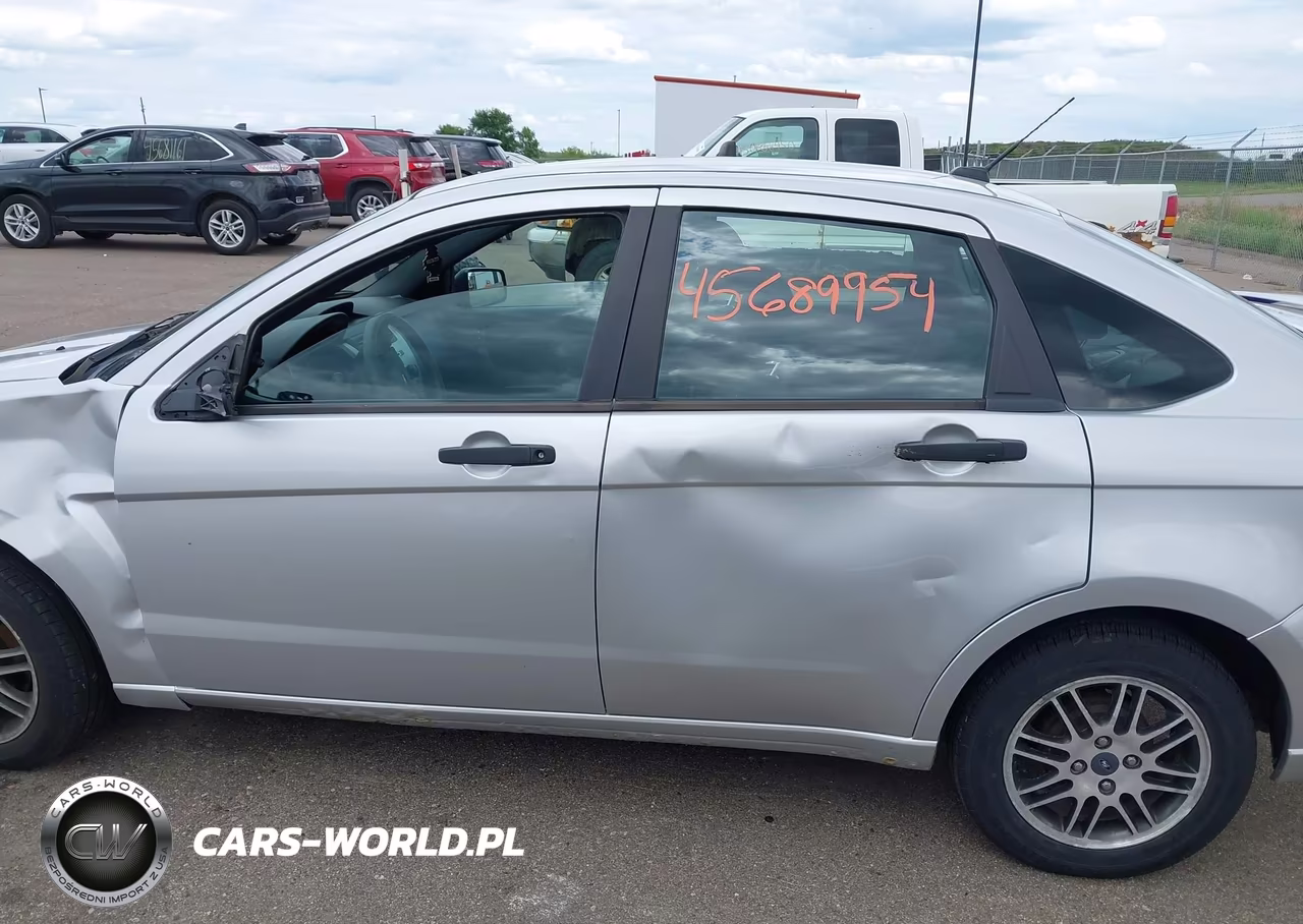 2011 Ford Focus Se VIN:1FAHP3FNXBW180726 - 6