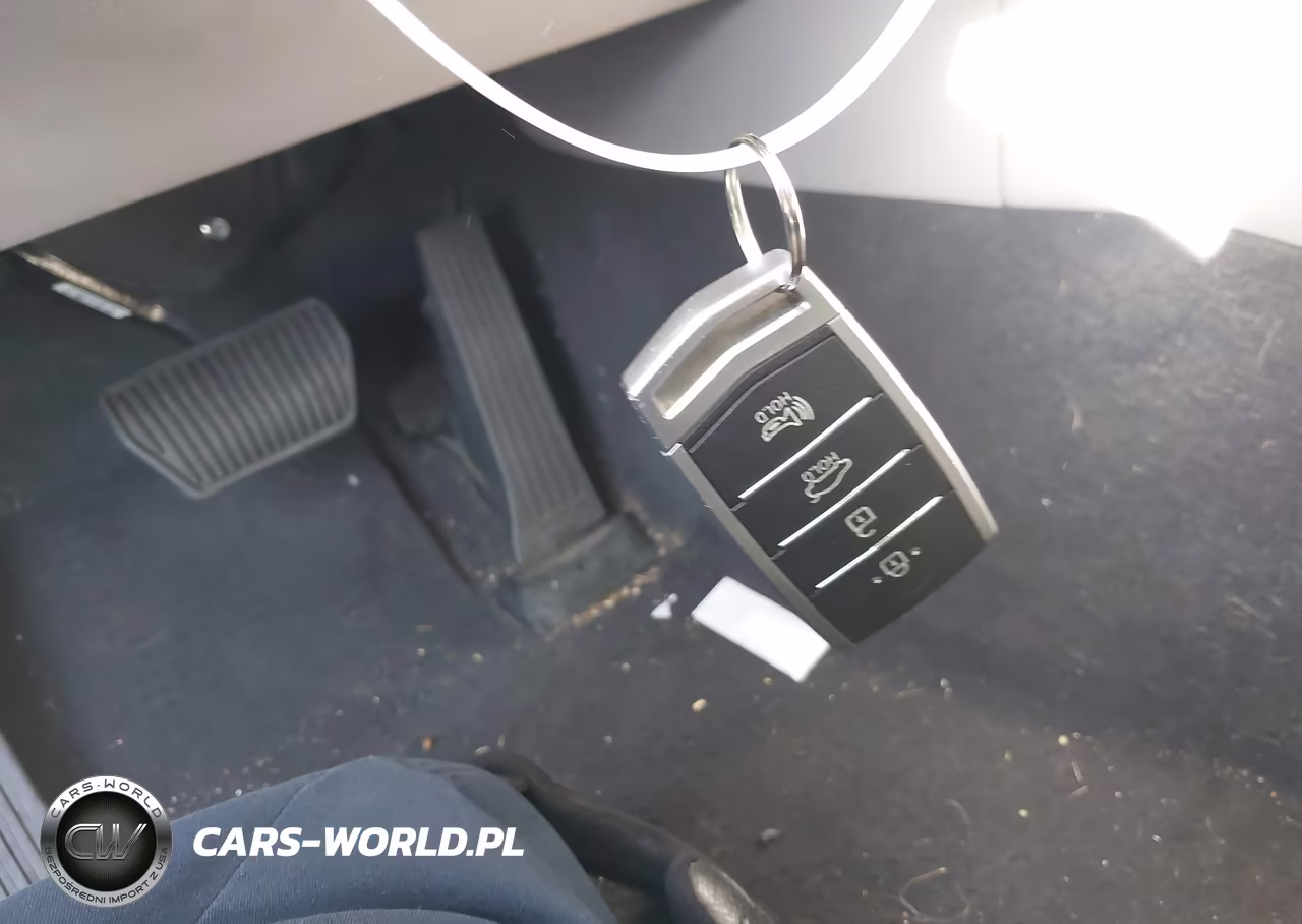 2019 Genesis G80 3.8 VIN:KMTFN4JE8KU315204 - 11