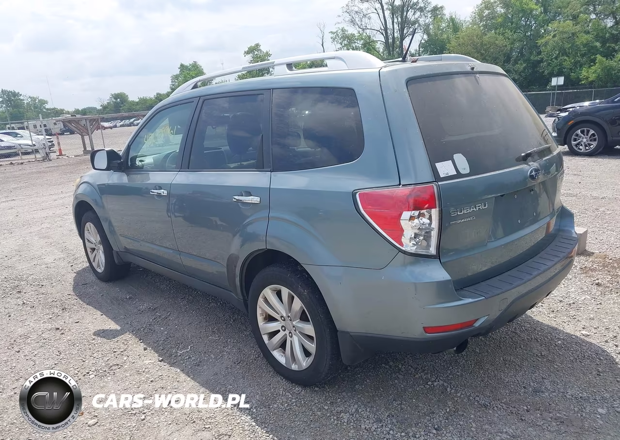 2011 Subaru Forester 2.5X Touring VIN:JF2SHAGC1BH717259 - 3