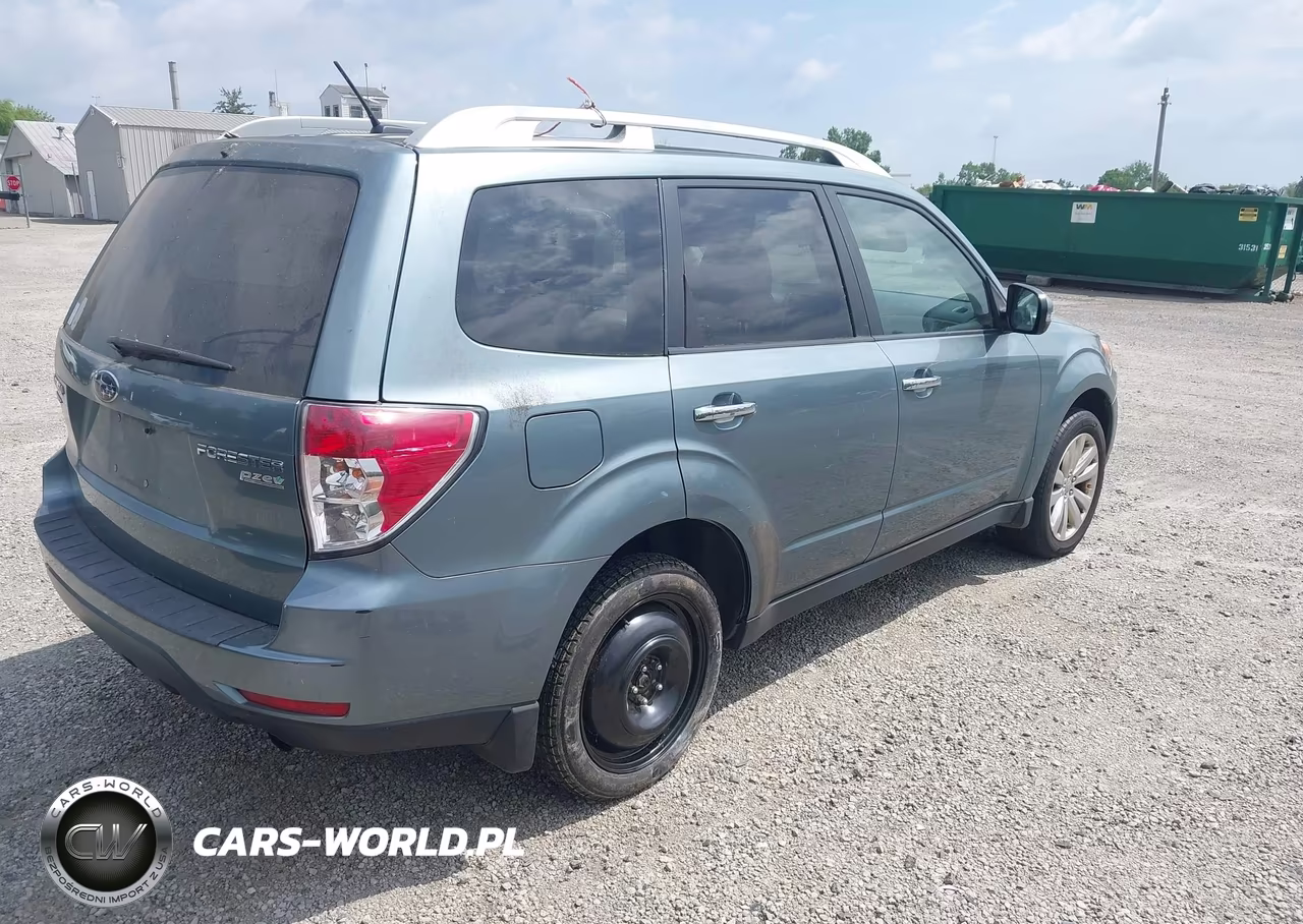 2011 Subaru Forester 2.5X Touring VIN:JF2SHAGC1BH717259 - 4