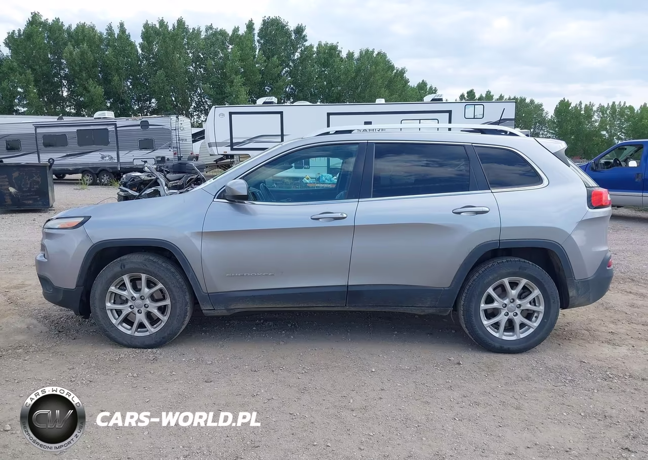 2016 Jeep Cherokee Latitude VIN:1C4PJMCS6GW162982 - 15