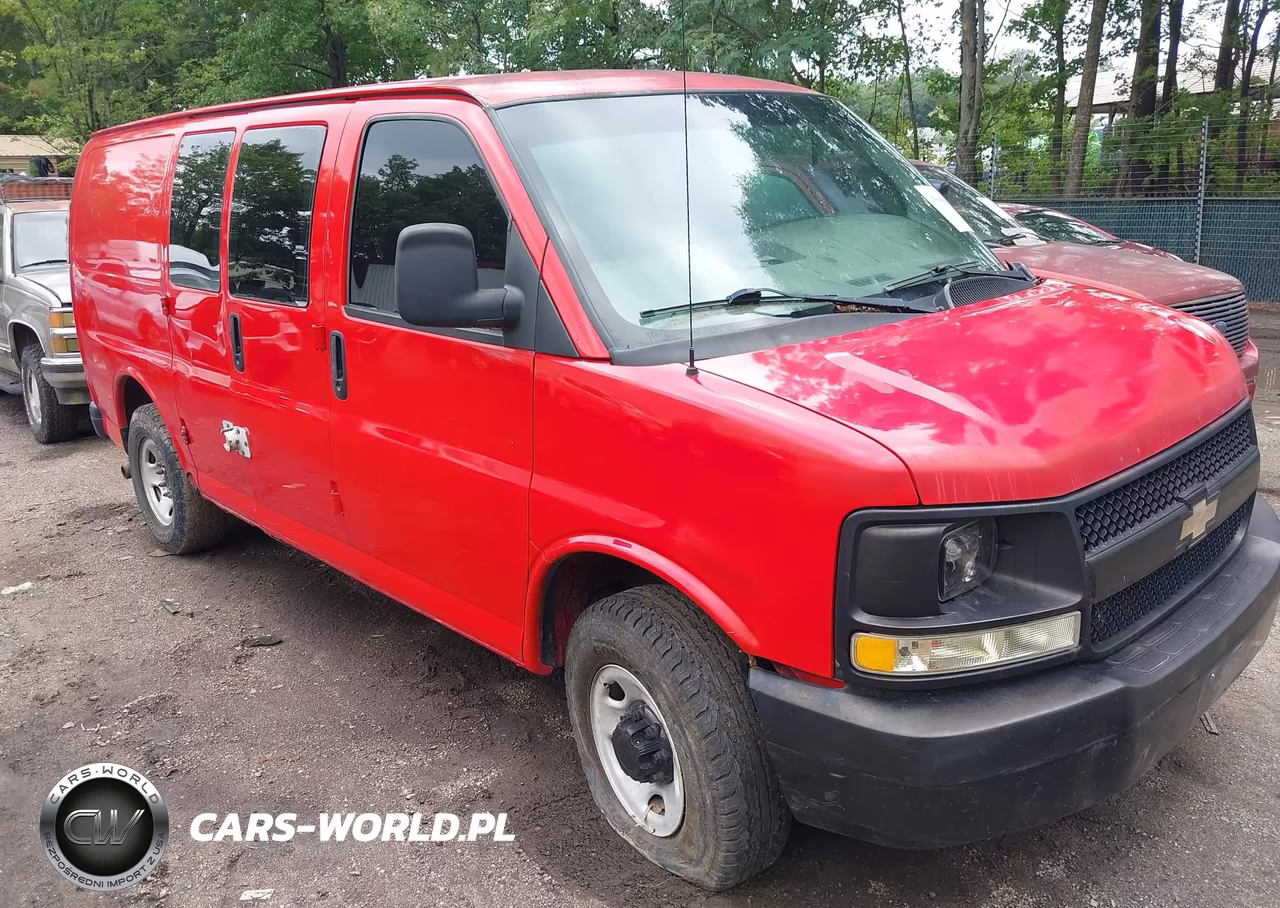 2008 Chevrolet Express Work Van VIN:1GCHG35C581189253 - 1