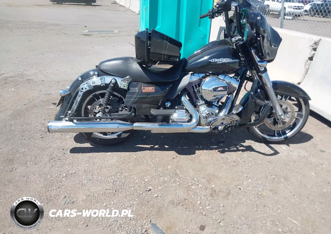 2015 Harley-Davidson Flhxs Street Glide Special VIN:1HD1KRM16FB677362 - 12