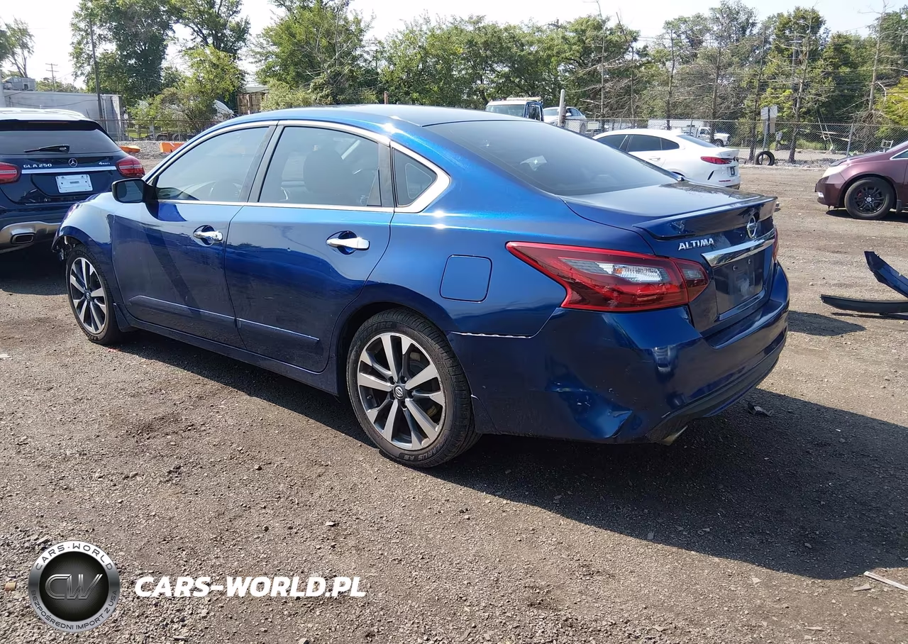 2017 Nissan Altima 2.5 Sr VIN:1N4AL3AP5HC493120 - 3