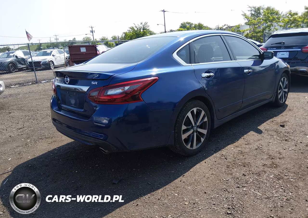 2017 Nissan Altima 2.5 Sr VIN:1N4AL3AP5HC493120 - 4