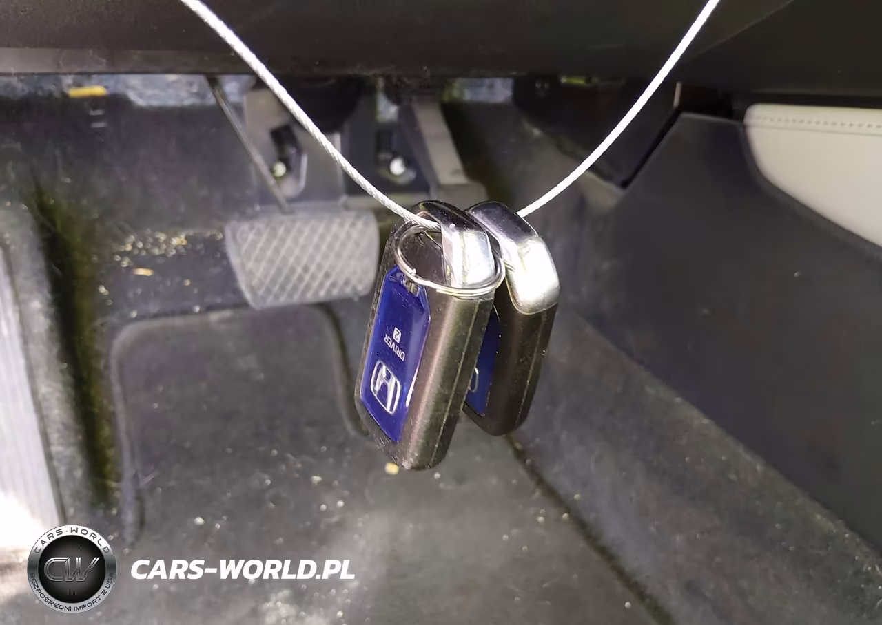 2019 Honda Accord Hybrid Touring VIN:1HGCV3F9XKA015237 - 11