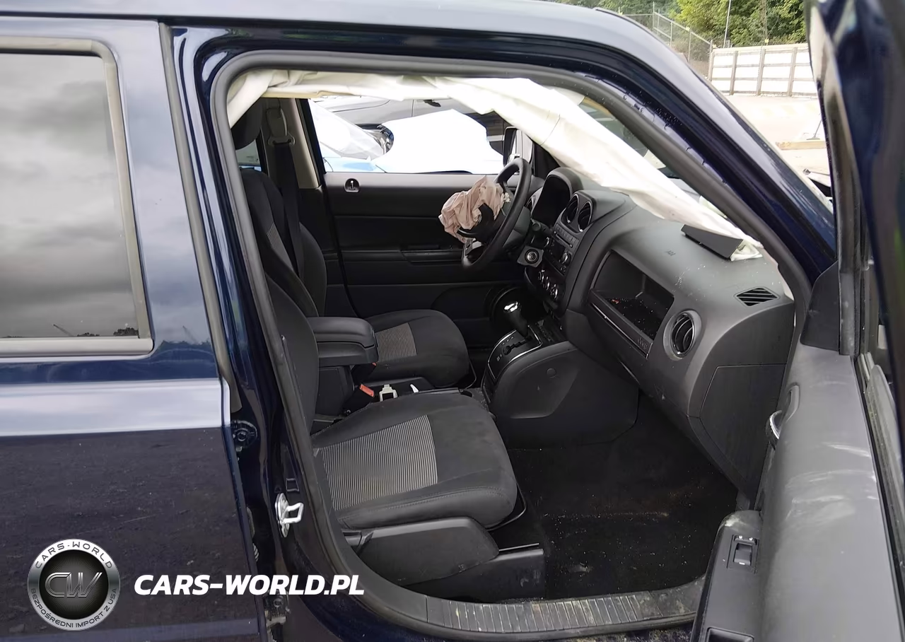 2016 Jeep Patriot Sport VIN:1C4NJPBB7GD736124 - 5