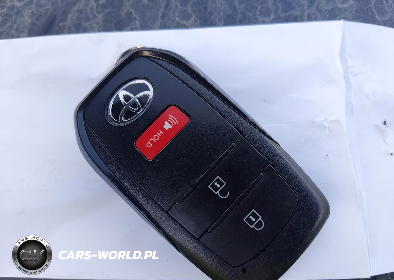 2024 Toyota Prius Prime Se VIN:JTDACACU7R3035744 - 11