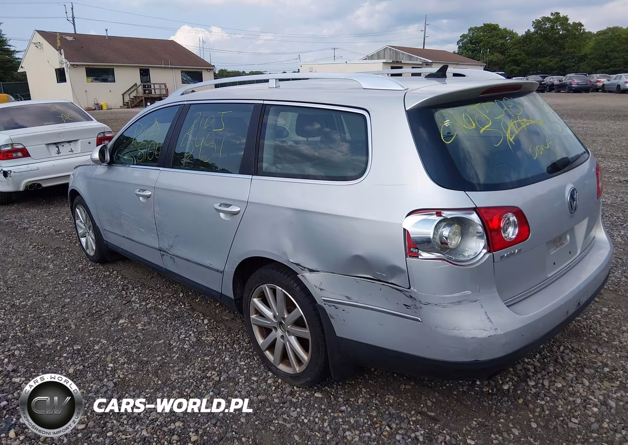 2010 Volkswagen Passat Komfort VIN:WVWXK7AN9AE155727 - 3