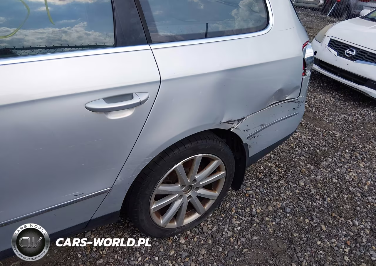 2010 Volkswagen Passat Komfort VIN:WVWXK7AN9AE155727 - 6