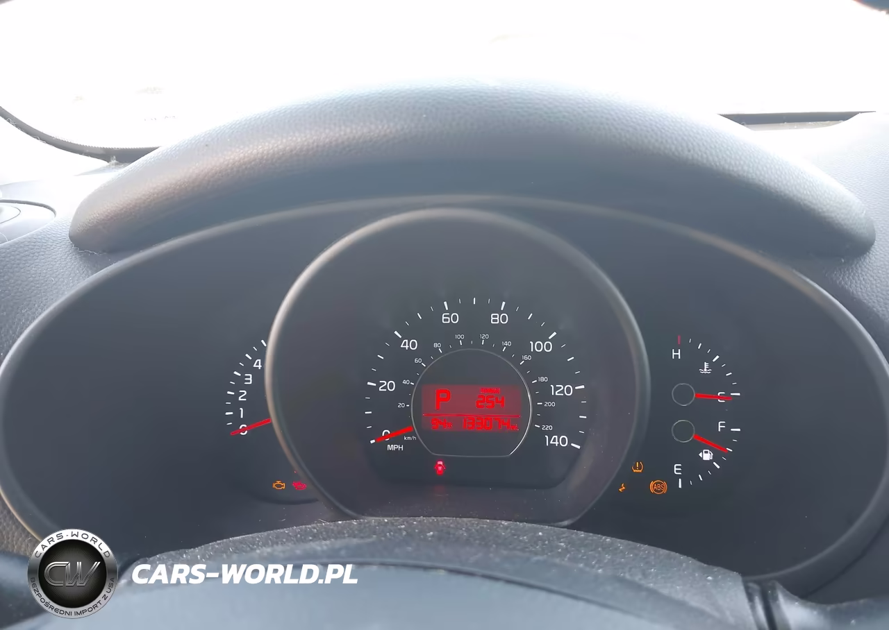 2014 Kia Soul + VIN:KNDJP3A58E7047853 - 7