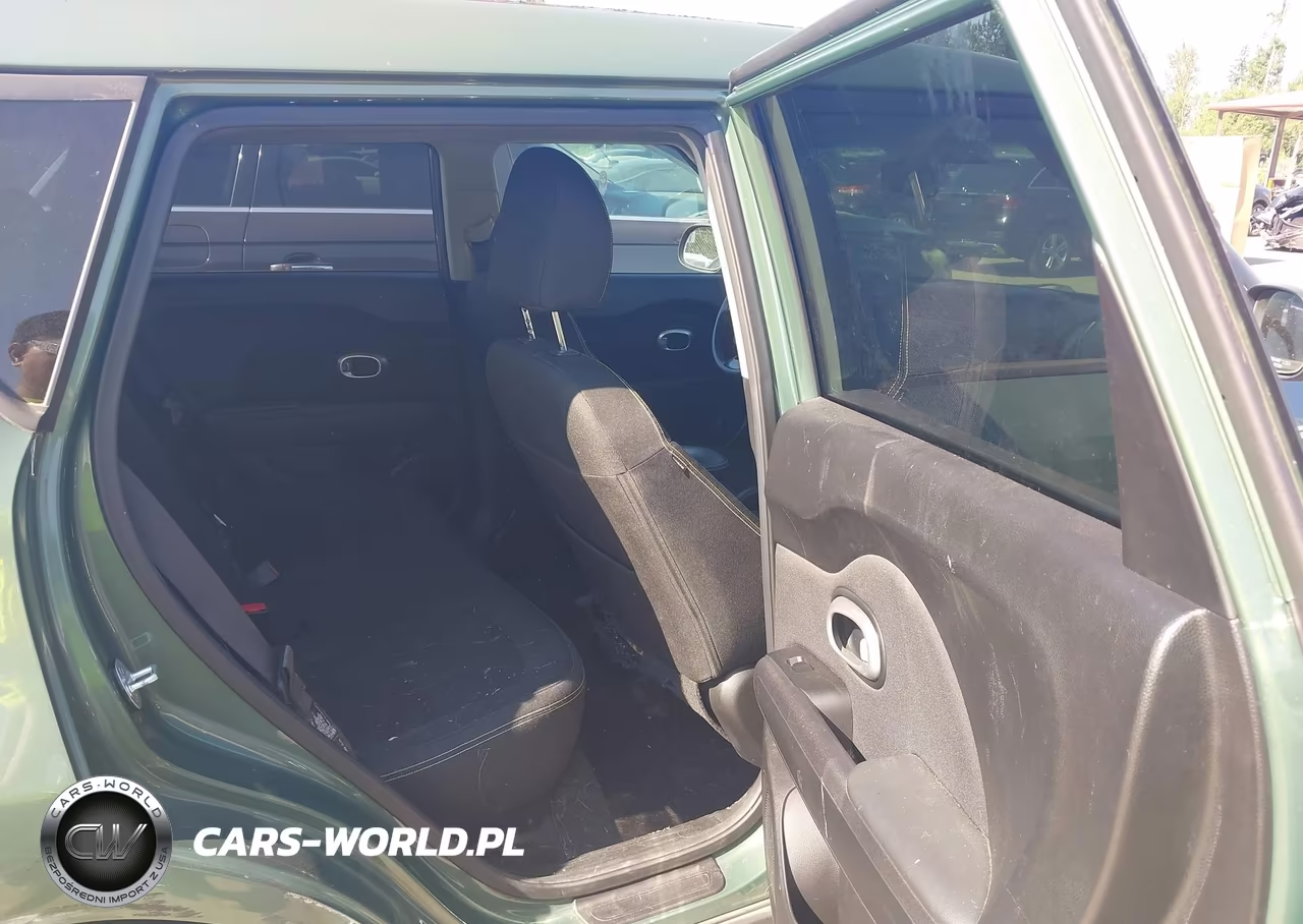 2014 Kia Soul + VIN:KNDJP3A58E7047853 - 8