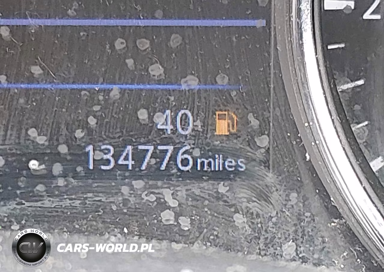 2018 Nissan Rogue S VIN:5N1AT2MT0JC758816 - 15
