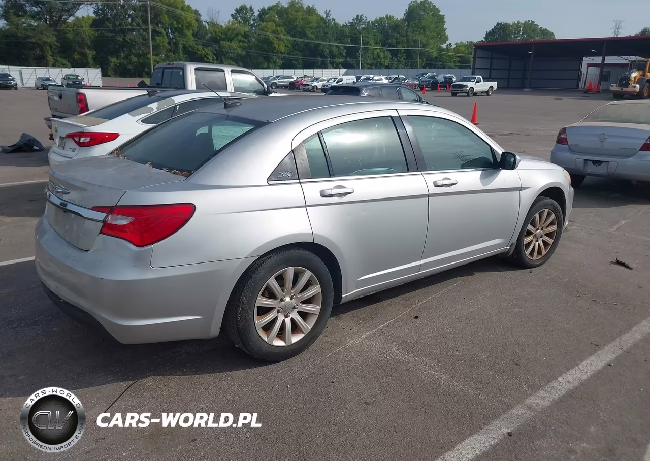 2012 Chrysler 200 Lx VIN:1C3CCBAB2CN244700 - 4