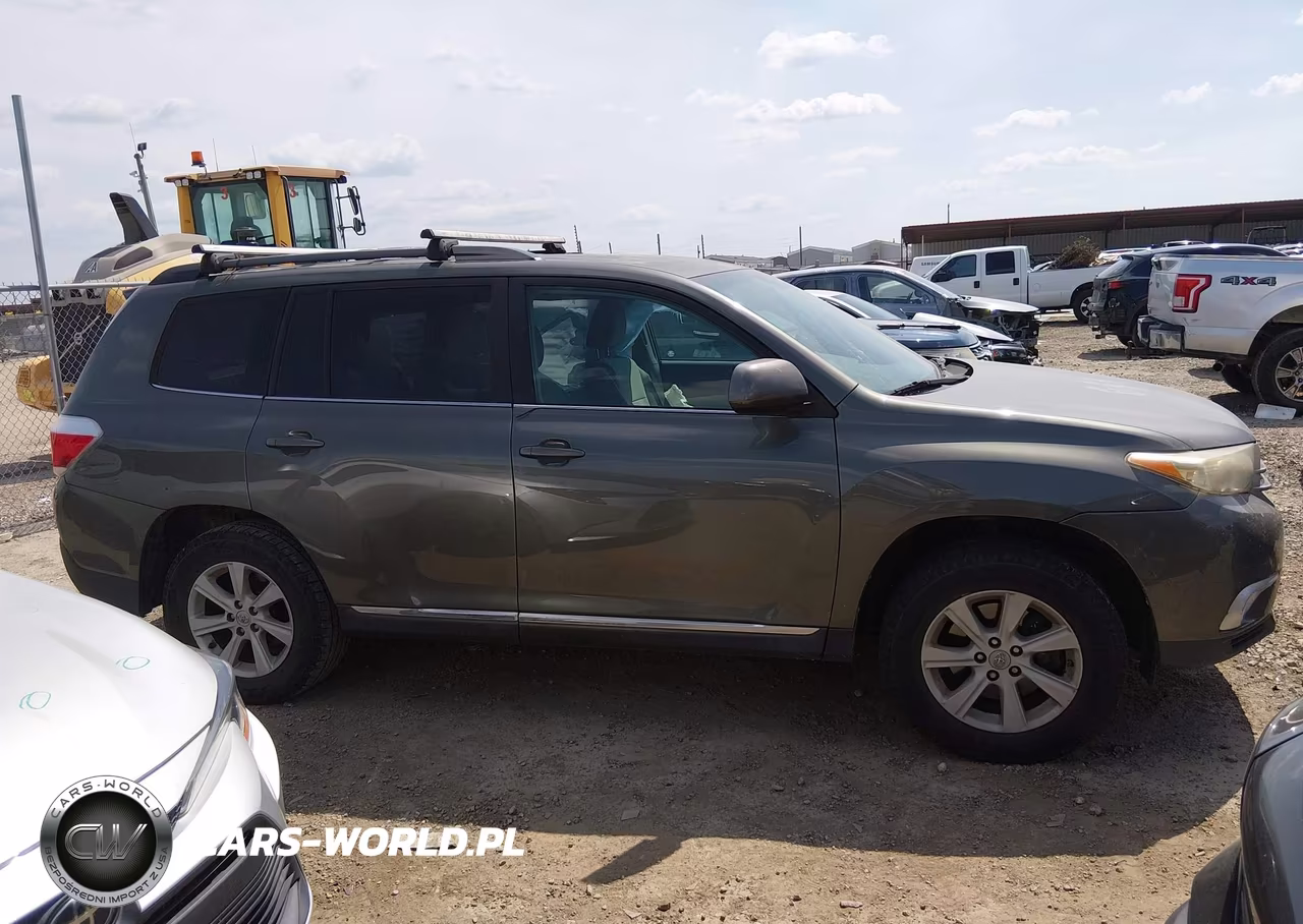 2012 Toyota Highlander Base V6 VIN:5TDZK3EH3CS077111 - 13