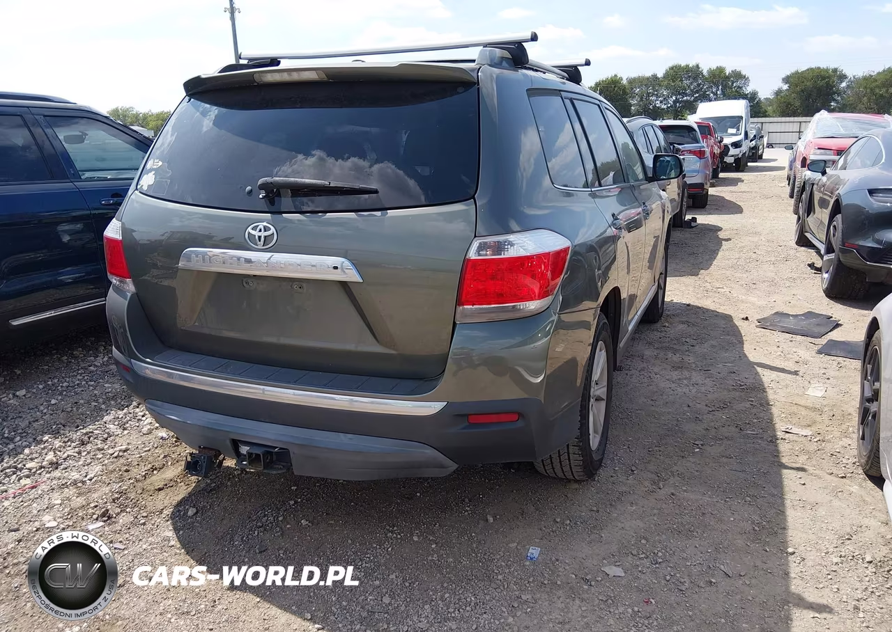 2012 Toyota Highlander Base V6 VIN:5TDZK3EH3CS077111 - 4