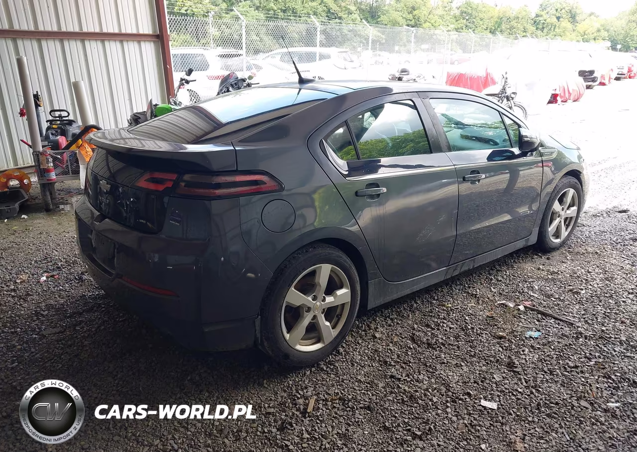 2011 Chevrolet Volt VIN:1G1RD6E49BU103349 - 4