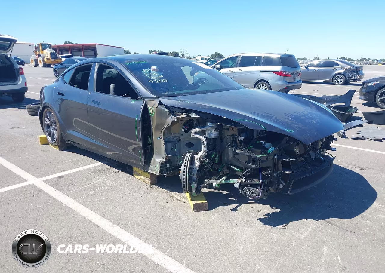 2025 Tesla Model S Rear-Wheel Drive VIN:5YJSA1E51SF550957 - 1