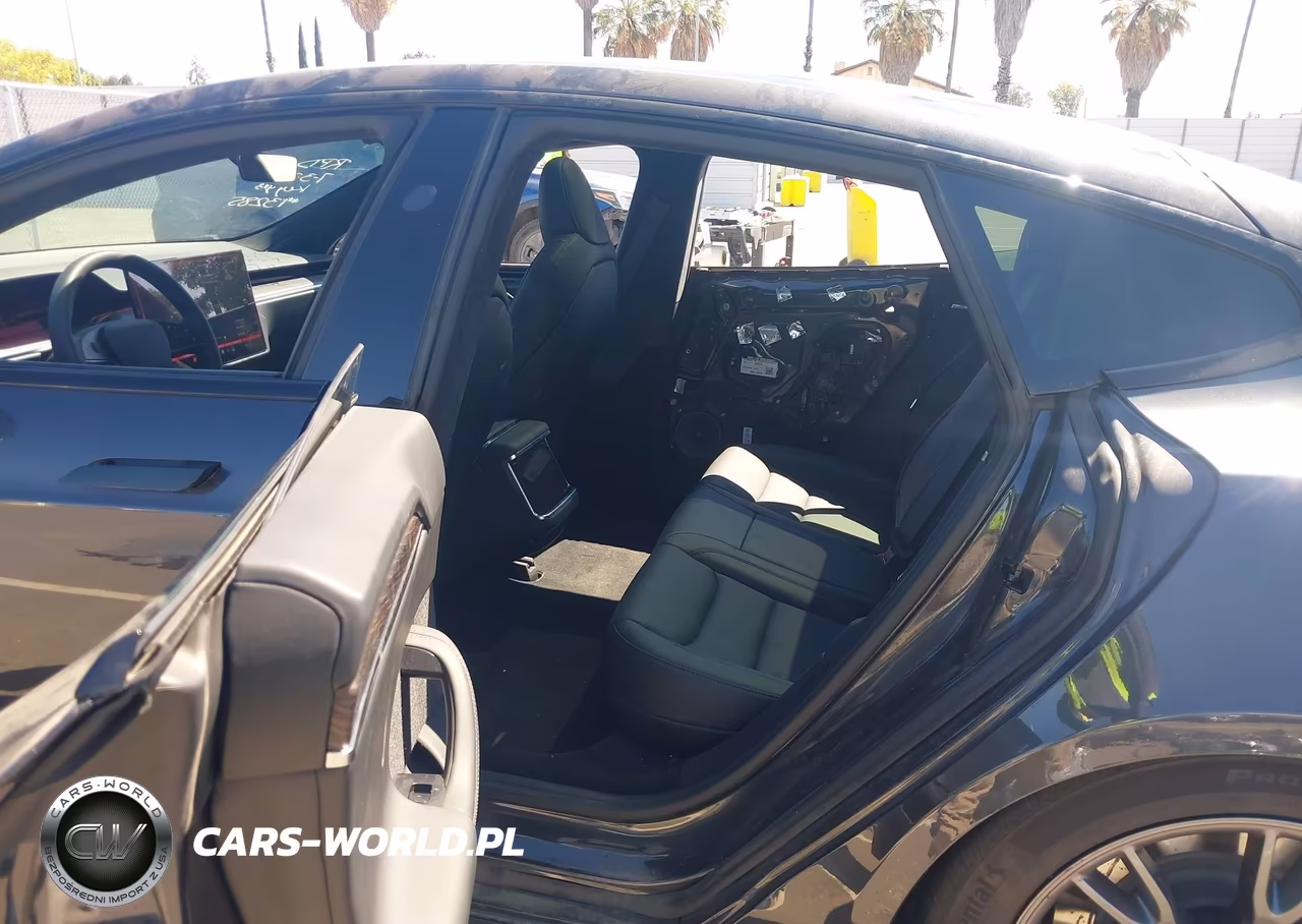 2025 Tesla Model S Rear-Wheel Drive VIN:5YJSA1E51SF550957 - 8