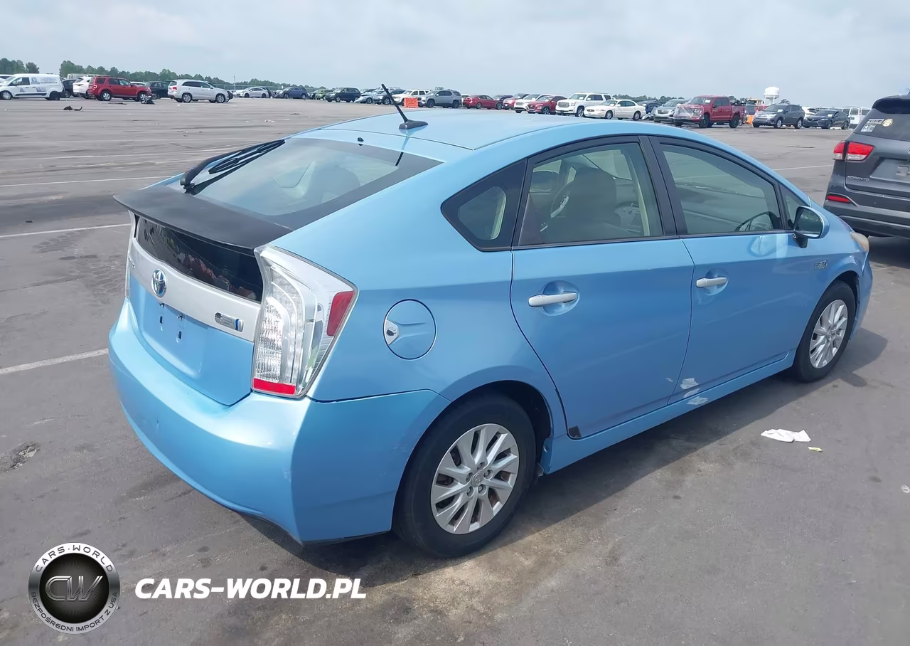 2012 Toyota Prius Plug-In VIN:JTDKN3DP8C3010376 - 4