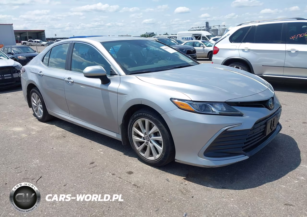 2023 Toyota Camry Le