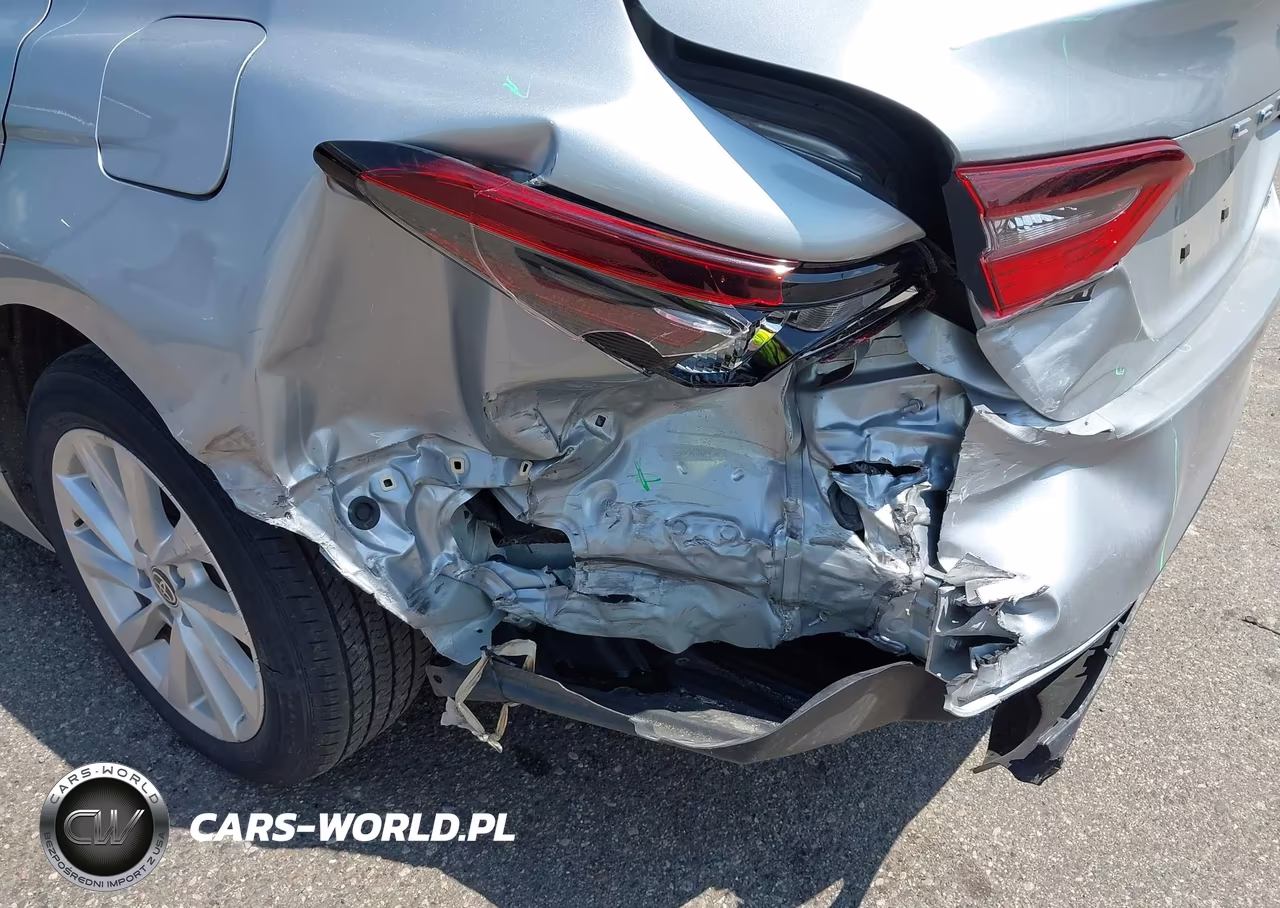2023 Toyota Camry Le VIN:4T1C11AK5PU117586 - 17