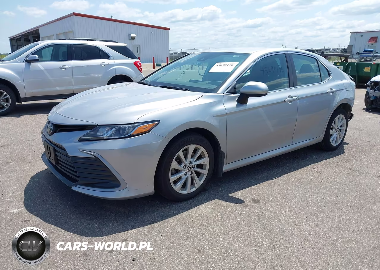 2023 Toyota Camry Le VIN:4T1C11AK5PU117586 - 2