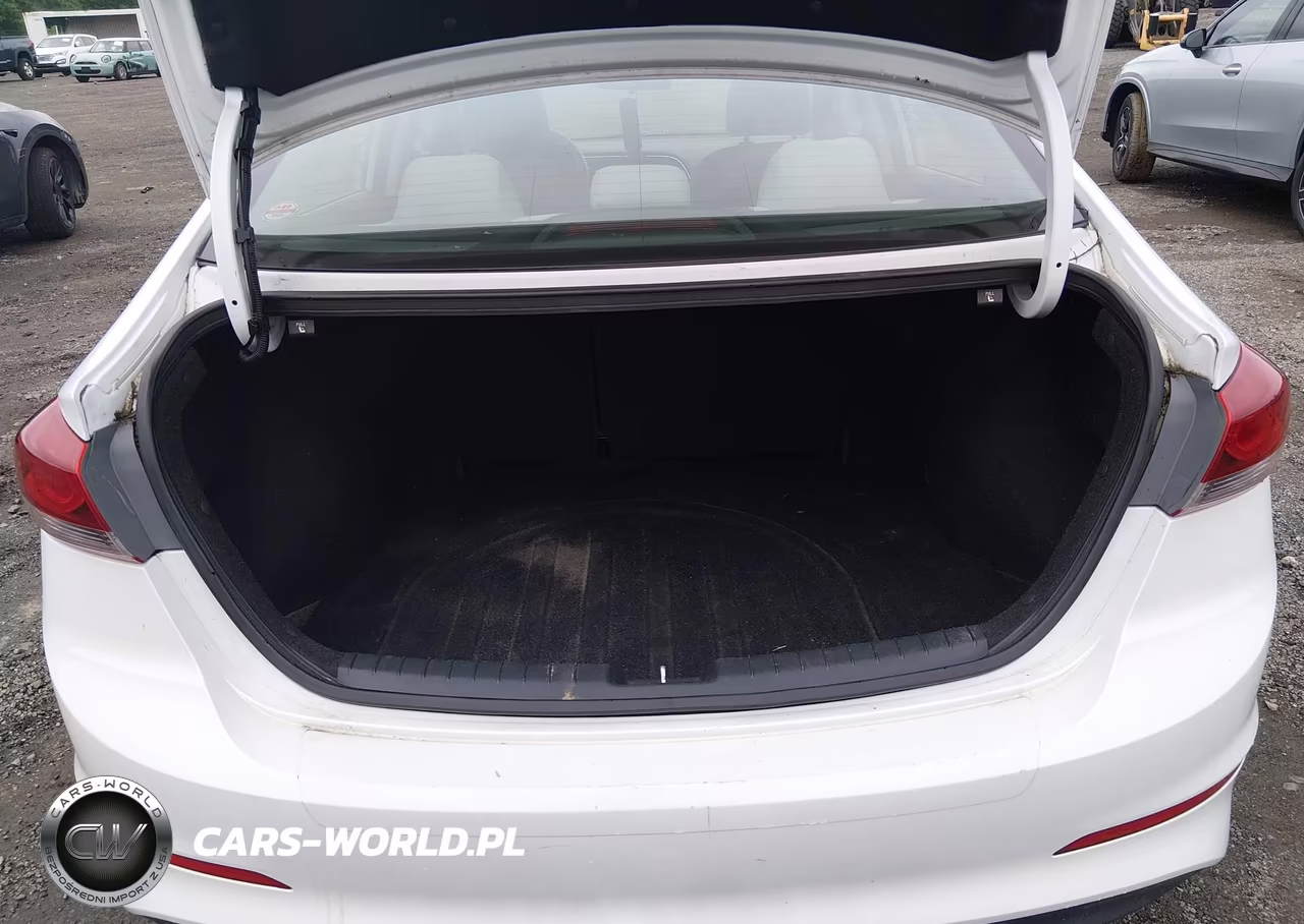 2017 Hyundai Elantra Se VIN:5NPD84LFXHH057113 - 17