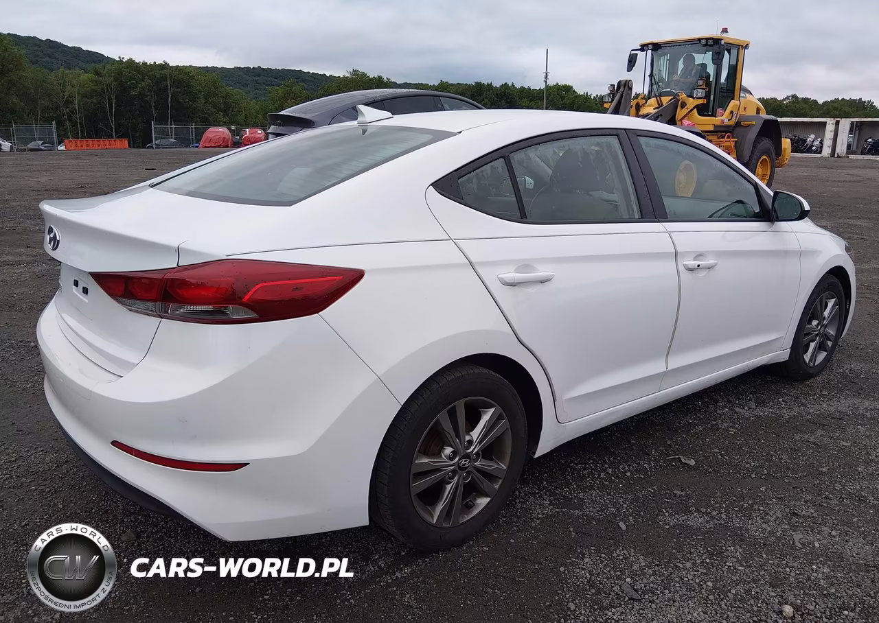 2017 Hyundai Elantra Se VIN:5NPD84LFXHH057113 - 4