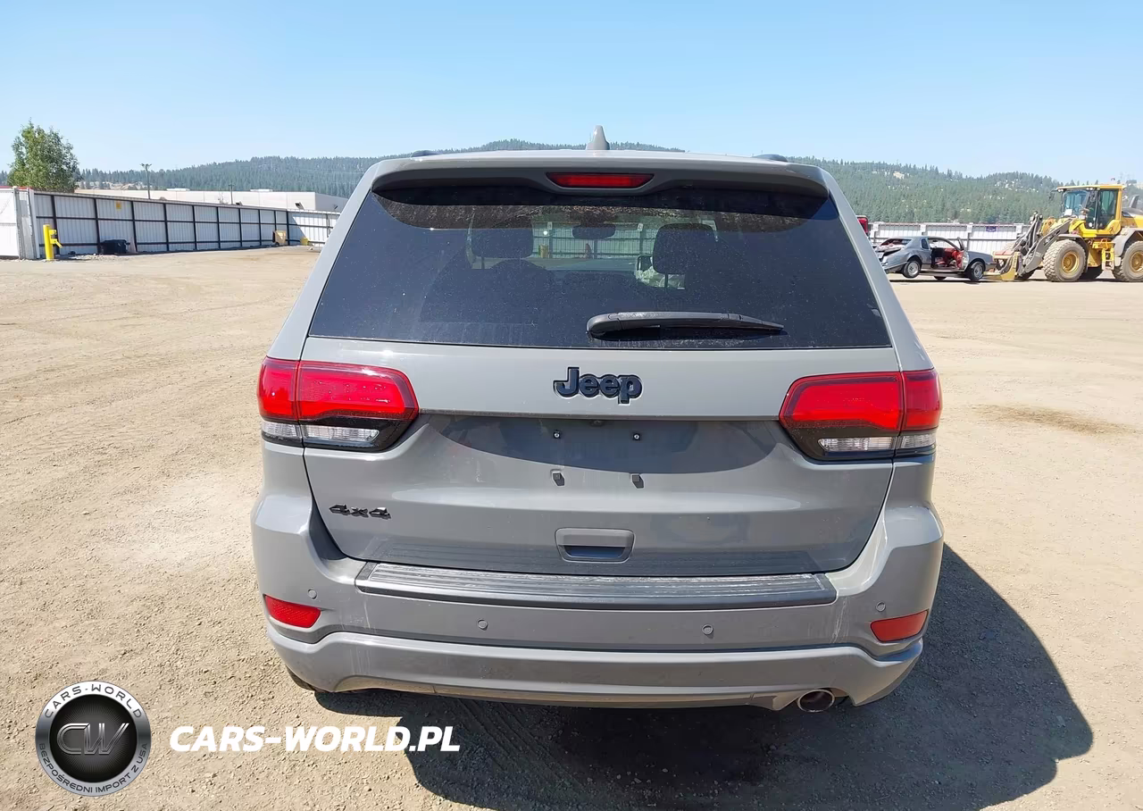 2020 Jeep Grand Cherokee Altitude 4X4 VIN:1C4RJFAG0LC226271 - 16