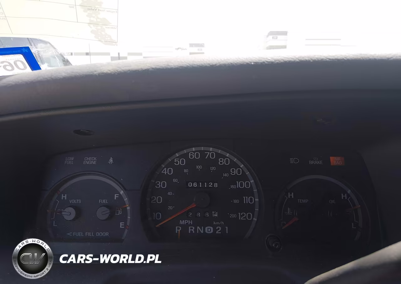 1998 Ford Crown Victoria VIN:2FAFP73WXWX190873 - 7