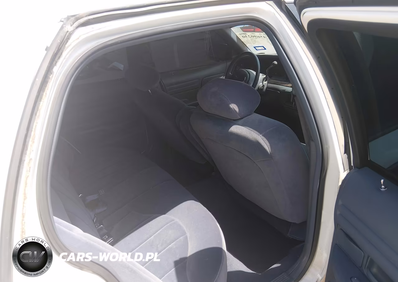 1998 Ford Crown Victoria VIN:2FAFP73WXWX190873 - 8