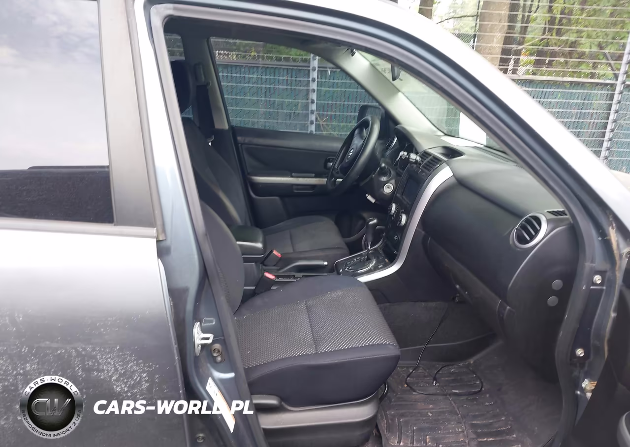 2008 Suzuki Grand Vitara Appearance-Appearance Plus-W-Spare Cargo Covers VIN:JS3TE941384100962 - 5