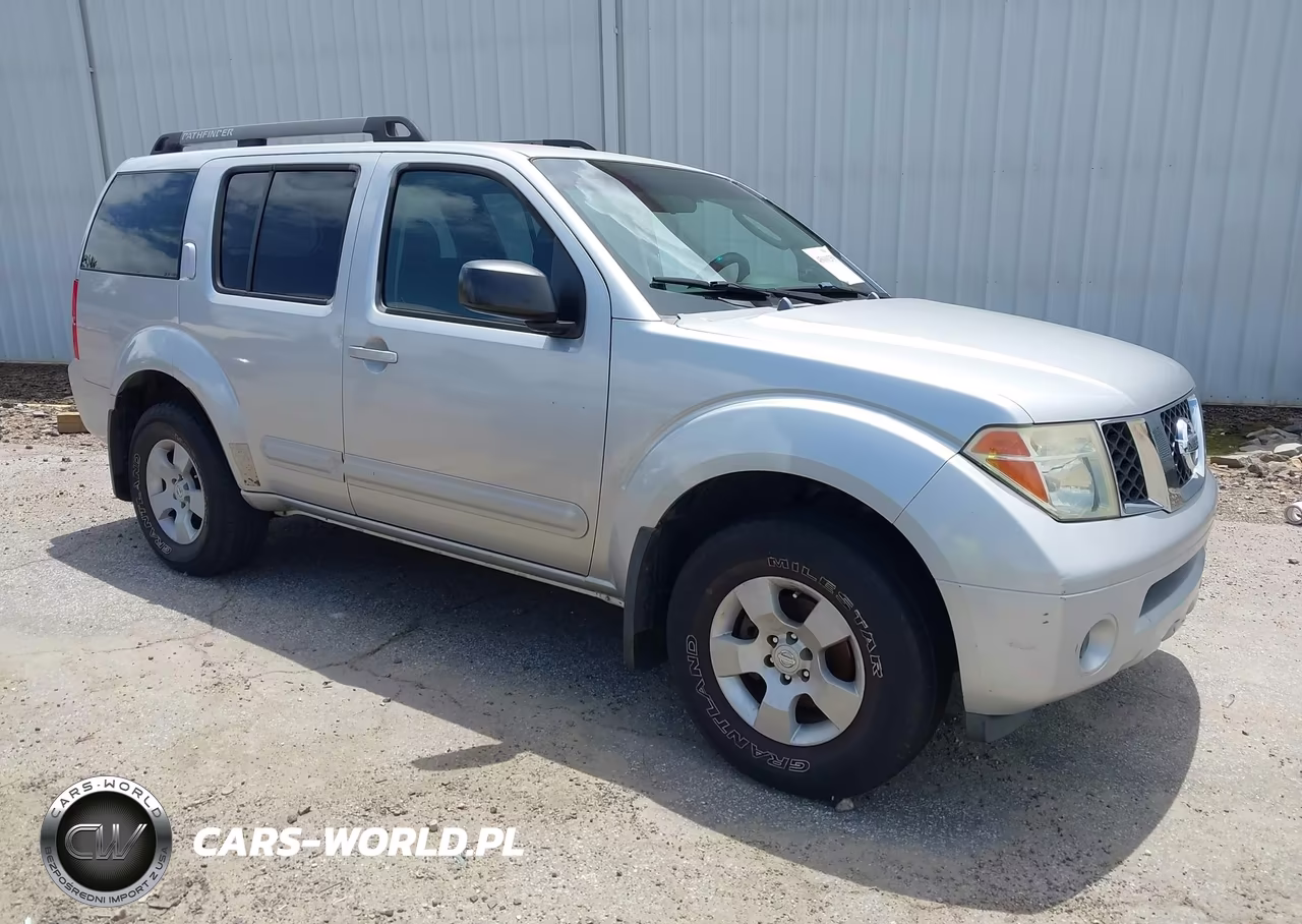 2005 Nissan Pathfinder Xe