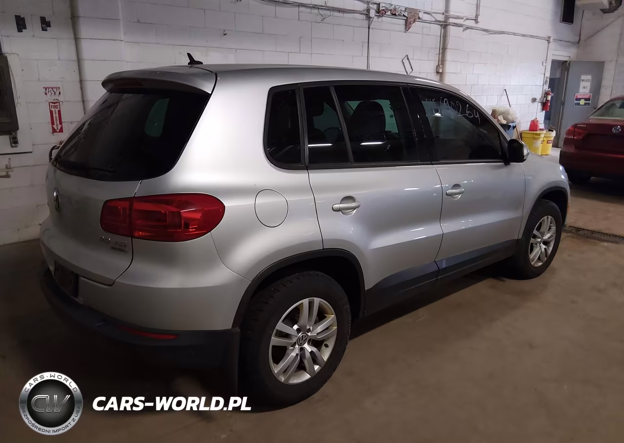 2013 Volkswagen Tiguan S VIN:WVGBV3AX9DW621842 - 4