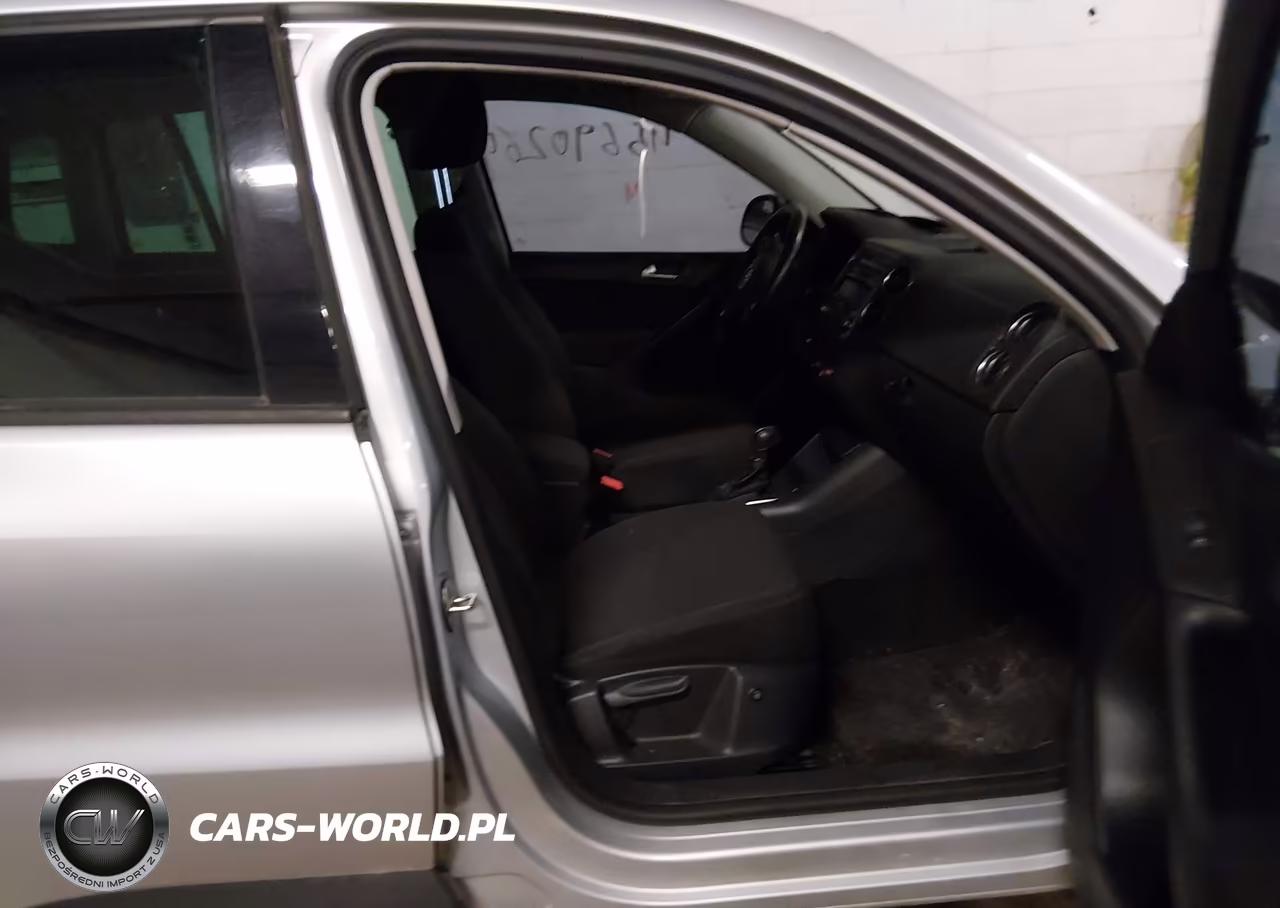 2013 Volkswagen Tiguan S VIN:WVGBV3AX9DW621842 - 5