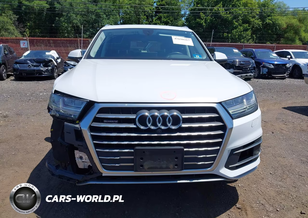 2018 Audi Q7 3.0T Premium VIN:WA1LAAF71JD047756 - 12