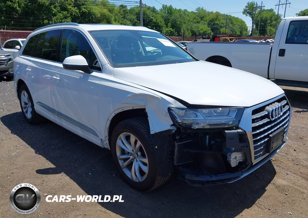 2018 Audi Q7 3.0T Premium VIN:WA1LAAF71JD047756 - 6