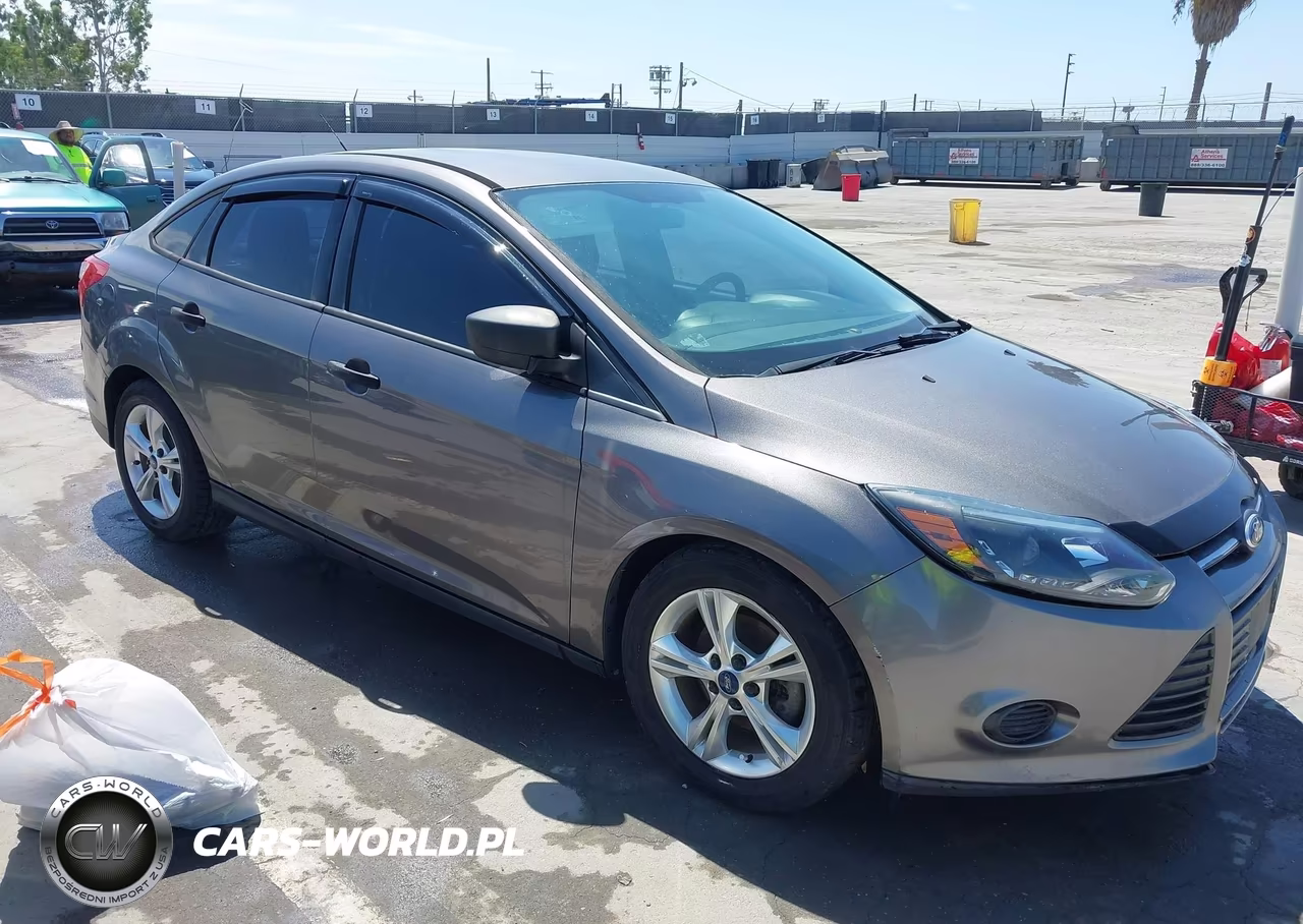 2012 Ford Focus S VIN:1FAHP3E29CL273635 - 1