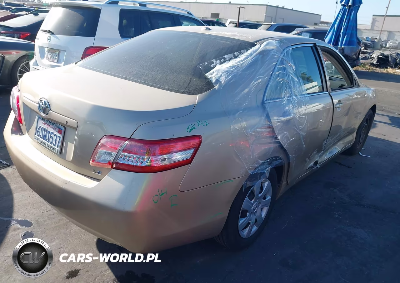 2011 Toyota Camry Le VIN:4T1BF3EK8BU758162 - 4