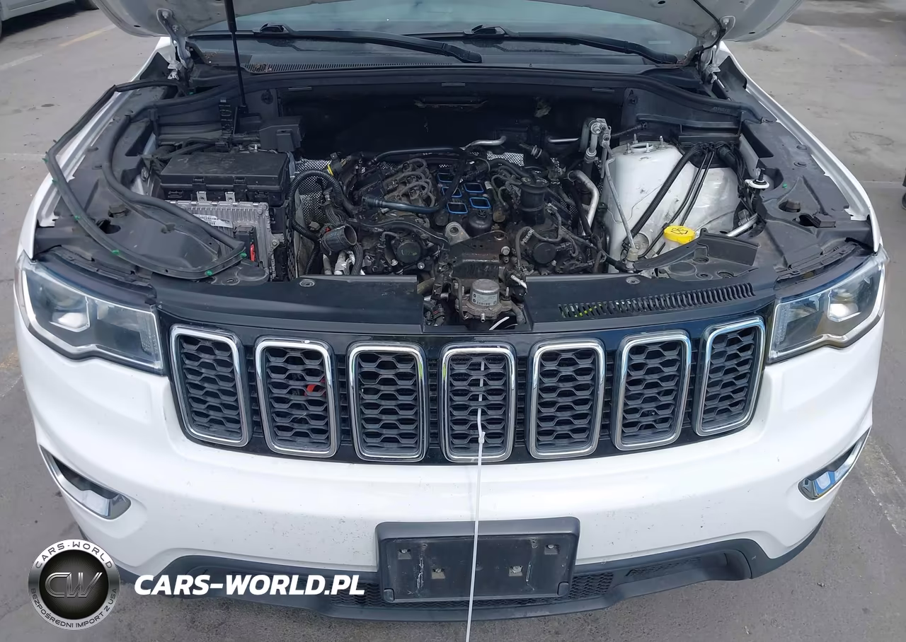 2017 Jeep Grand Cherokee Laredo VIN:1C4RJFAG8HC622360 - 10