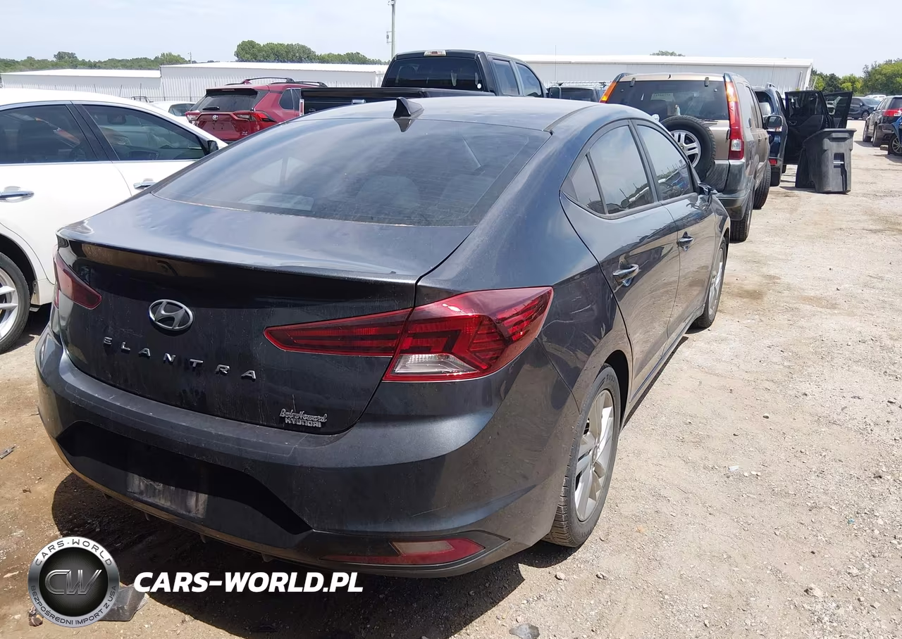 2020 Hyundai Elantra Value Edition VIN:5NPD84LF4LH584492 - 4